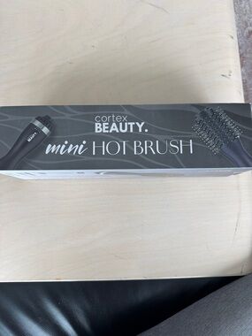 LOW START! Mini Hot Brush - Black